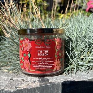 Bath & Body Works 'Tis The Season Candle - Red and Gold Floral Design
